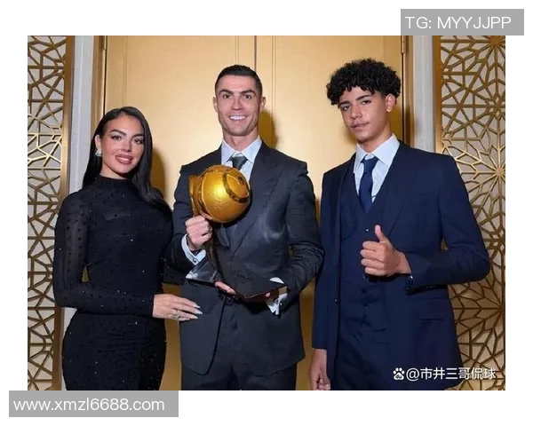 世界杯足球明星与妻子的爱情故事与赛场荣耀的完美结合